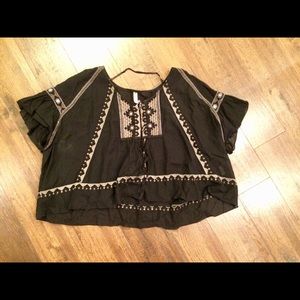 Free People crop blouse!!